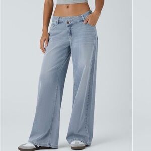 Halara Women's Light Blue Wide-Leg Jeans